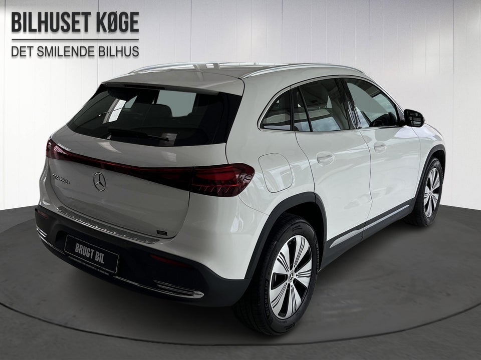Mercedes EQA250+ Progressive 5d