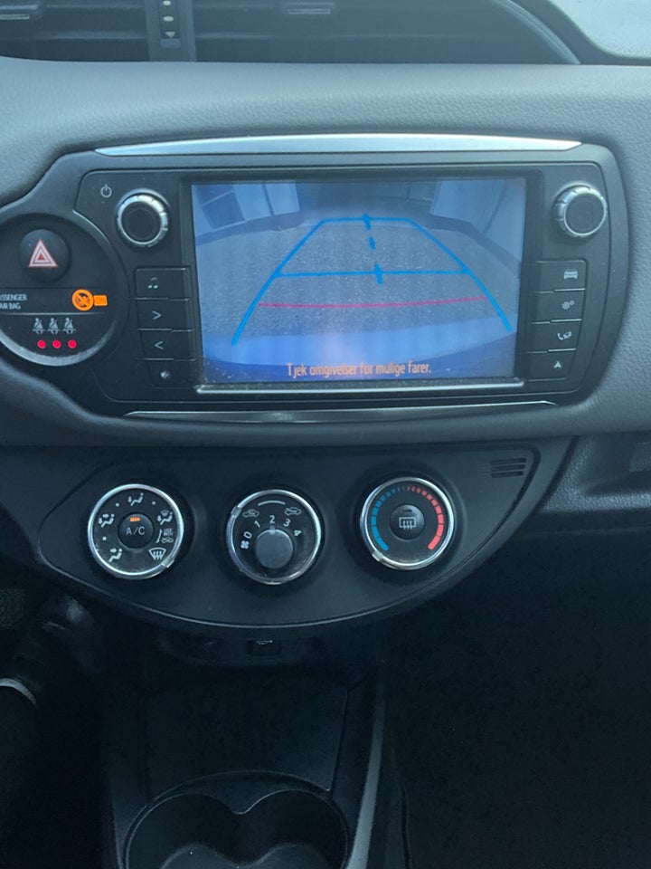 Toyota Yaris 1,0 VVT-i T2 Komfort 5d