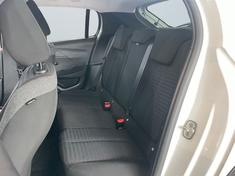 Peugeot e-208 50 Active Pack 5d