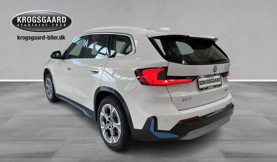 BMW iX1 xDrive30 X-Line 5d