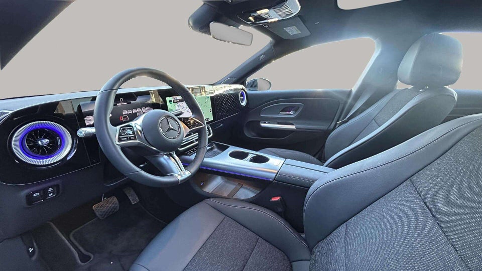 Mercedes CLA200 electric Progressive Advance Plus 4d