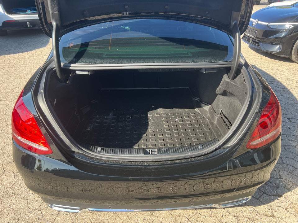 Mercedes C220 d 2,2 Avantgarde aut. 4d