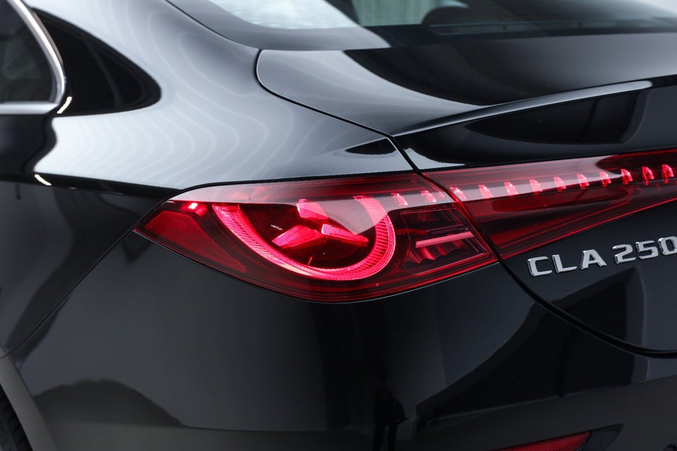 Mercedes CLA250+ EQ Progressive Advance Plus 4d