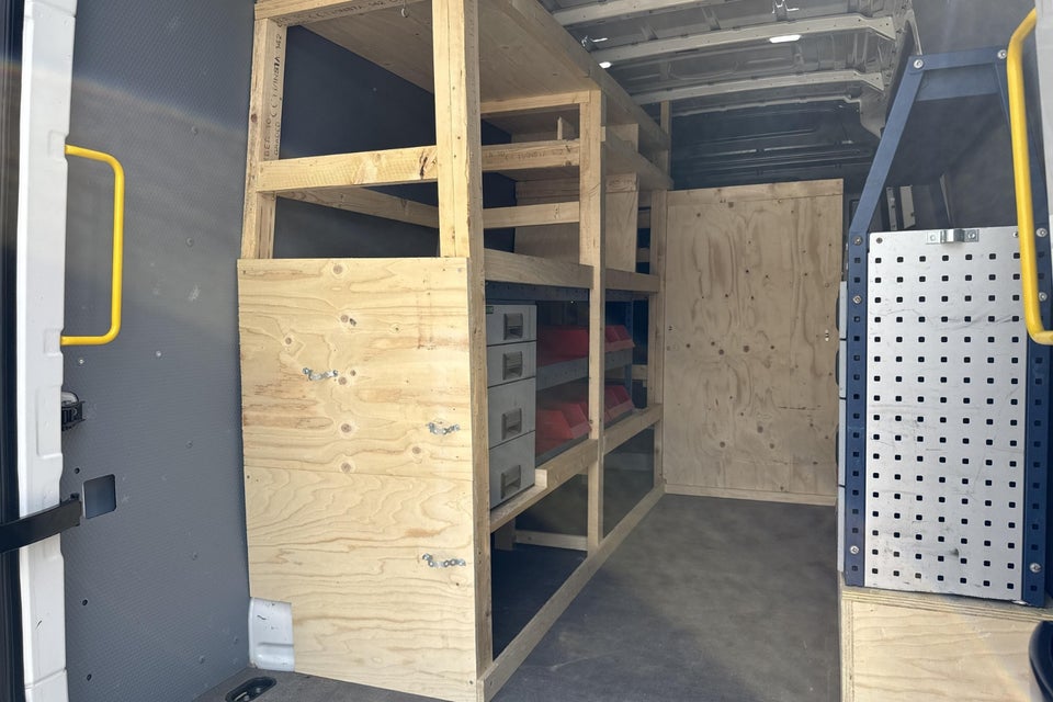 VW Crafter 35 2,0 TDi 177 Kassevogn L3H3