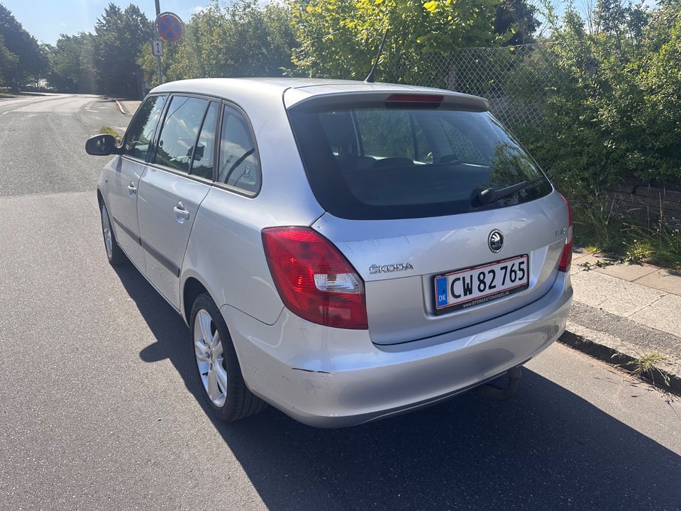Skoda Fabia 1,2 TSi 105 Ambiente Combi DSG 5d