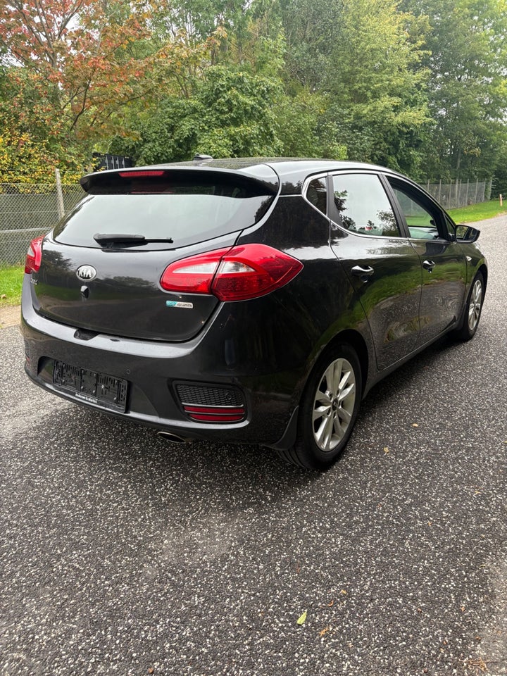 Kia Ceed 1,4 CVVT Style+ Clim 5d