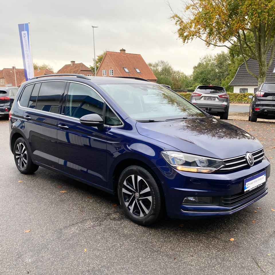 VW Touran 1,6 TDi 115 IQ.Drive DSG 7prs 5d