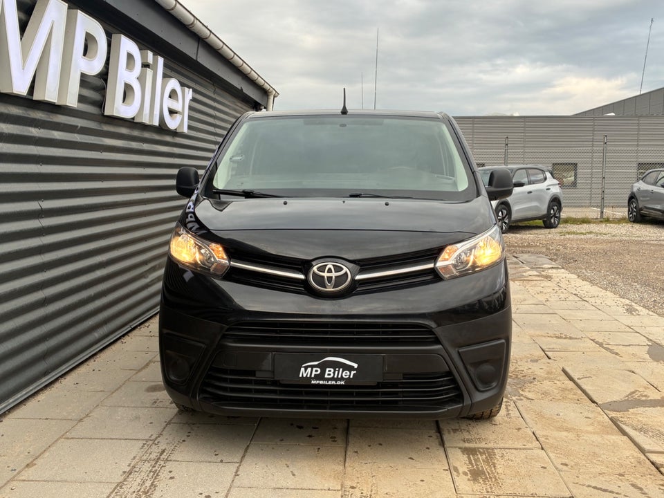 Toyota ProAce 2,0 D 120 Long Comfort 4d