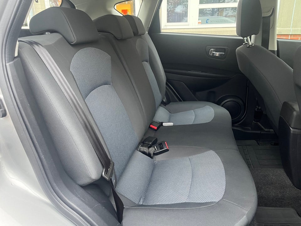 Nissan Qashqai 1,6 Visia 5d