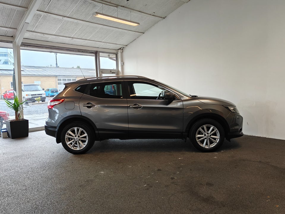 Nissan Qashqai 1,6 Dig-T 163 N-Tec 5d