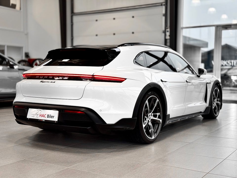Porsche Taycan 4S Performance+ Cross Turismo 5d