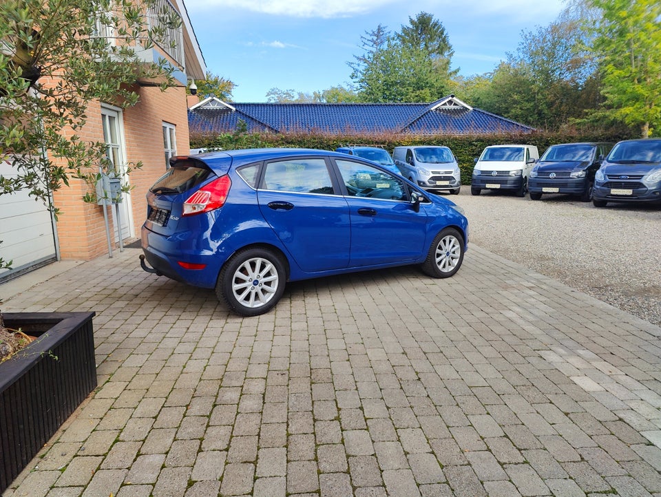 Ford Fiesta 1,5 TDCi 95 Titanium Van 5d