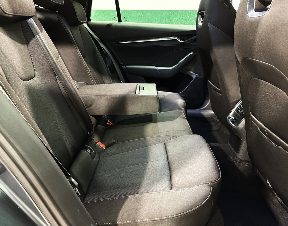 Skoda Octavia 1,5 eTSi 150 Business Executive Combi DSG 5d