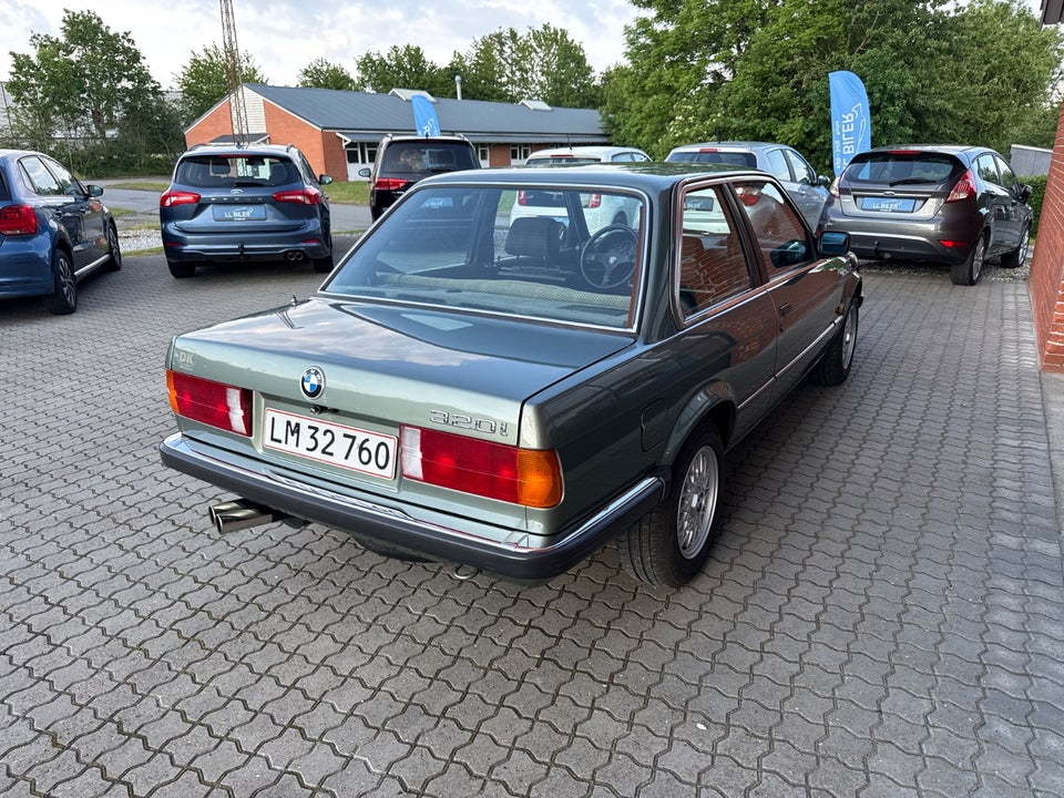 BMW 320i 2,0 2d