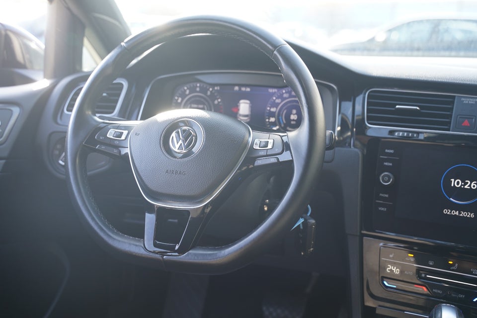 VW Golf VII 1,5 TSi 130 Comfortline DSG 5d