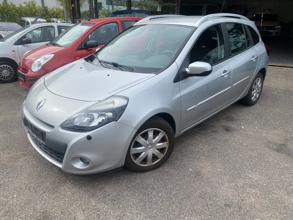 Renault Clio III 1,2 16V Avantage Sport Tourer 5d