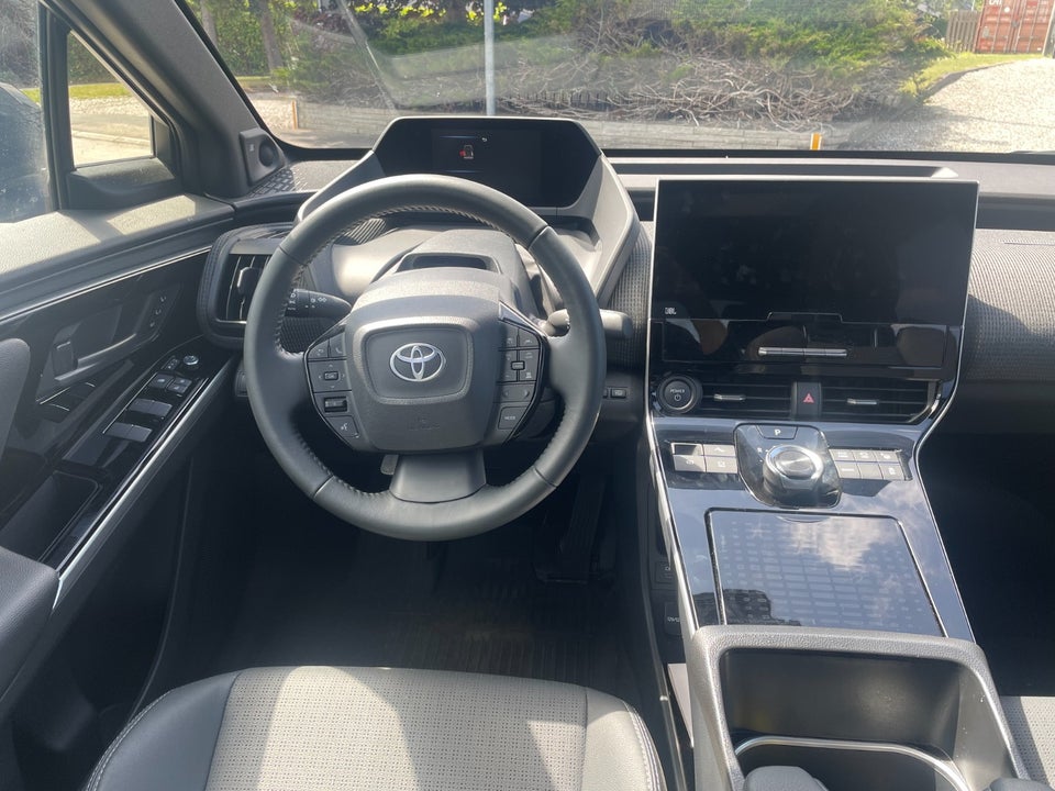 Toyota bZ4X Executive Premium 5d