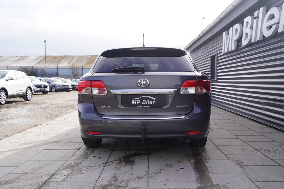 Toyota Avensis 2,0 VVT-i T3 stc. MDS 5d