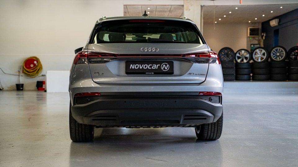 Audi Q4 e-tron 40  5d