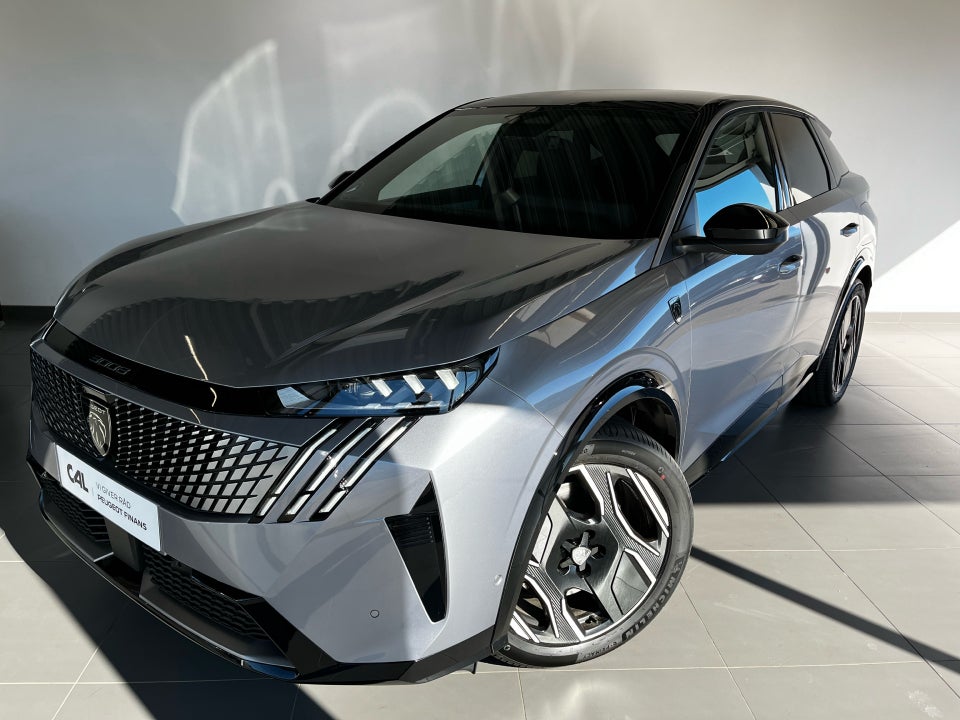 Peugeot e-3008 77 GT Pack 5d