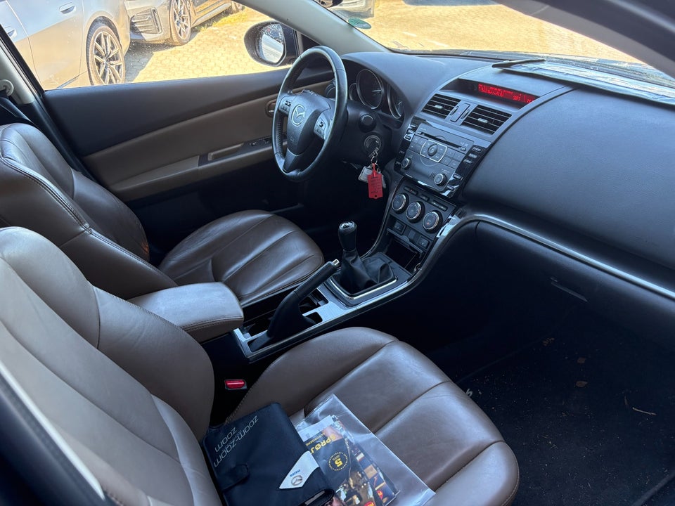Mazda 6 2,0 Premium stc. 5d