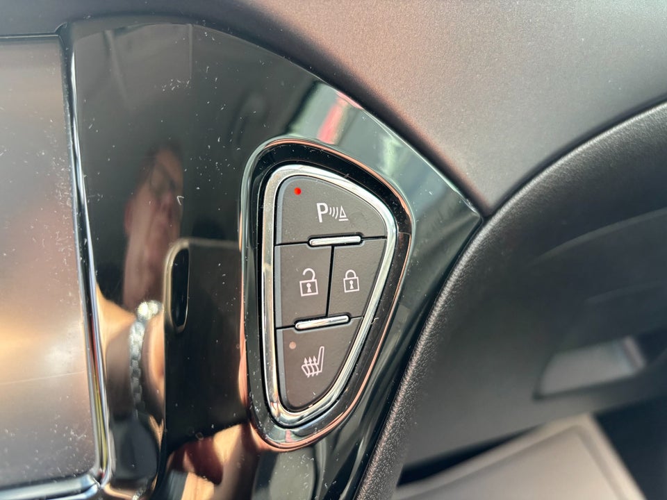 Opel Corsa 1,4 16V Impress 5d