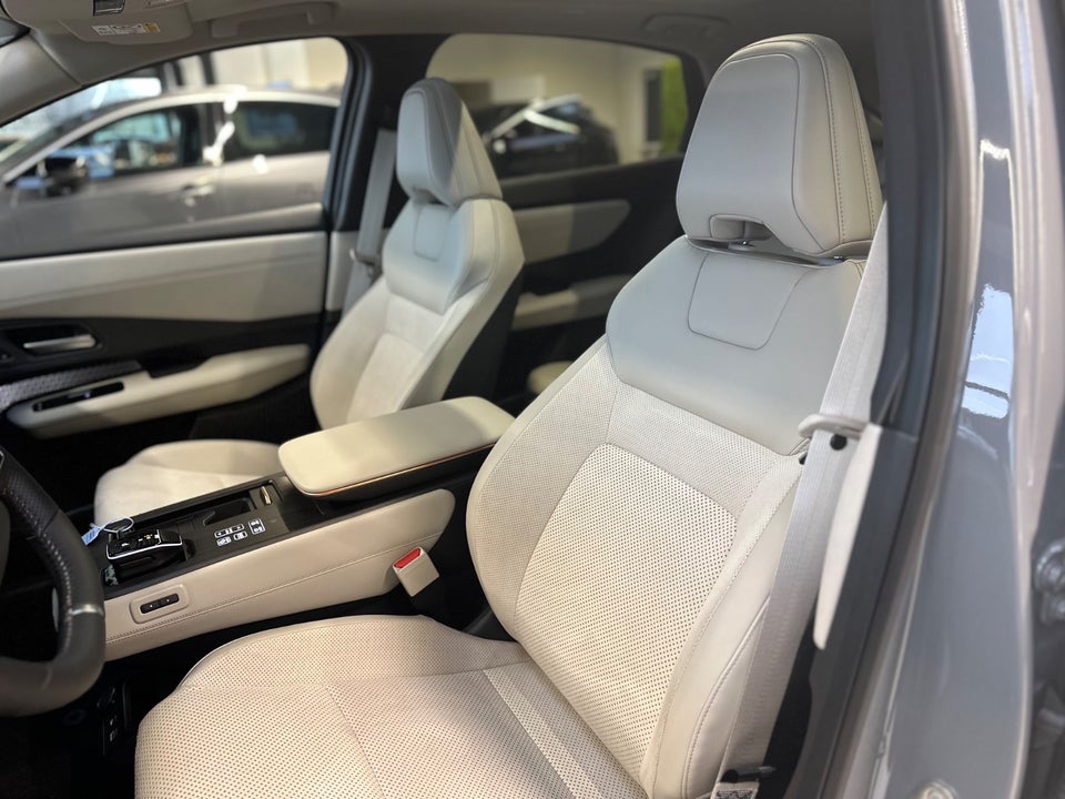 Nissan Ariya 87 Evolve 5d