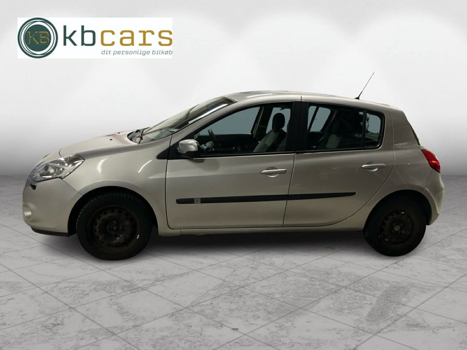 Renault Clio III 1,2 16V Expression 5d