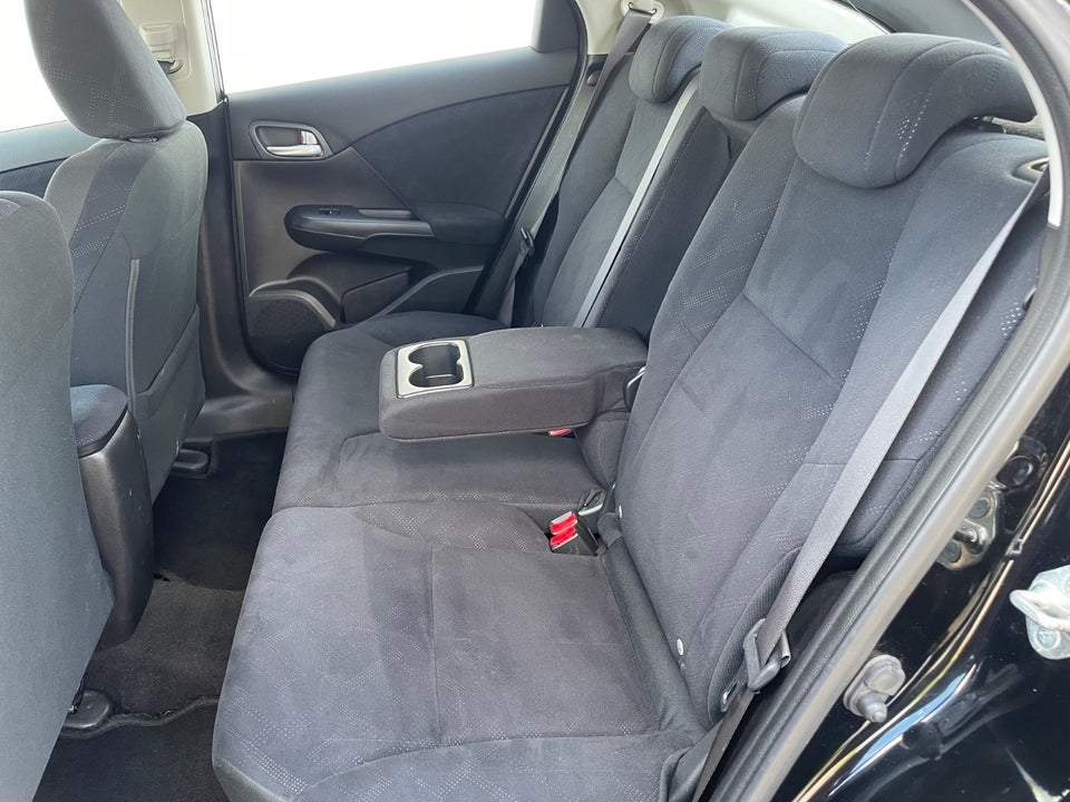 Honda Civic 1,8 i-VTEC Sport 5d