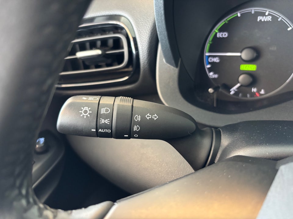 Toyota Yaris 1,5 Hybrid Active e-CVT 5d