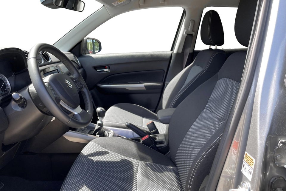 Suzuki Vitara 1,4 mHybrid Active 5d