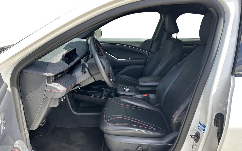 Ford Mustang Mach-E 91 Premium Extended Range AWD 5d