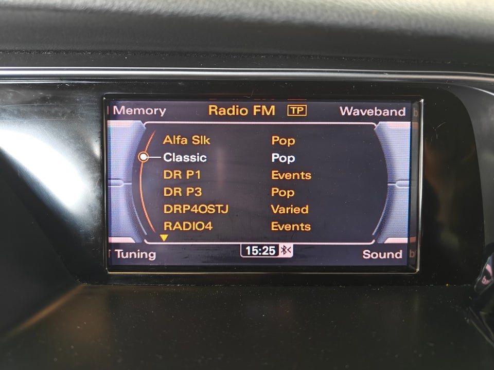 Audi A4 2,0 TDi 136 S-line Avant 5d