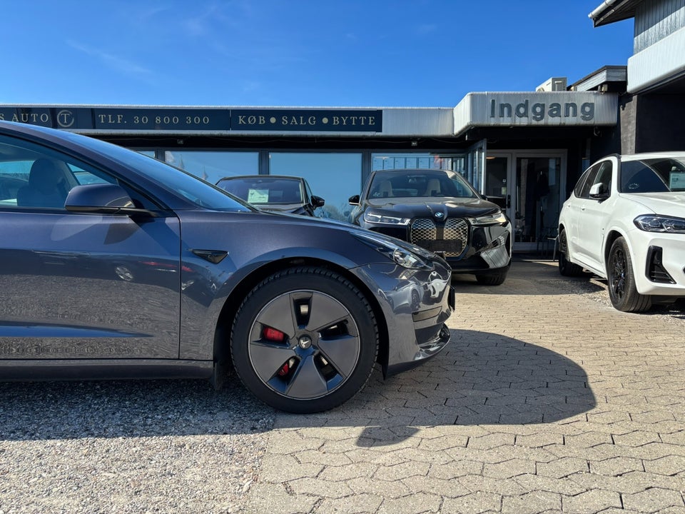 Tesla Model 3 Standard Range+ RWD 4d