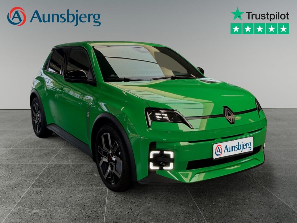 Renault 5 E-Tech 40 Techno 5d