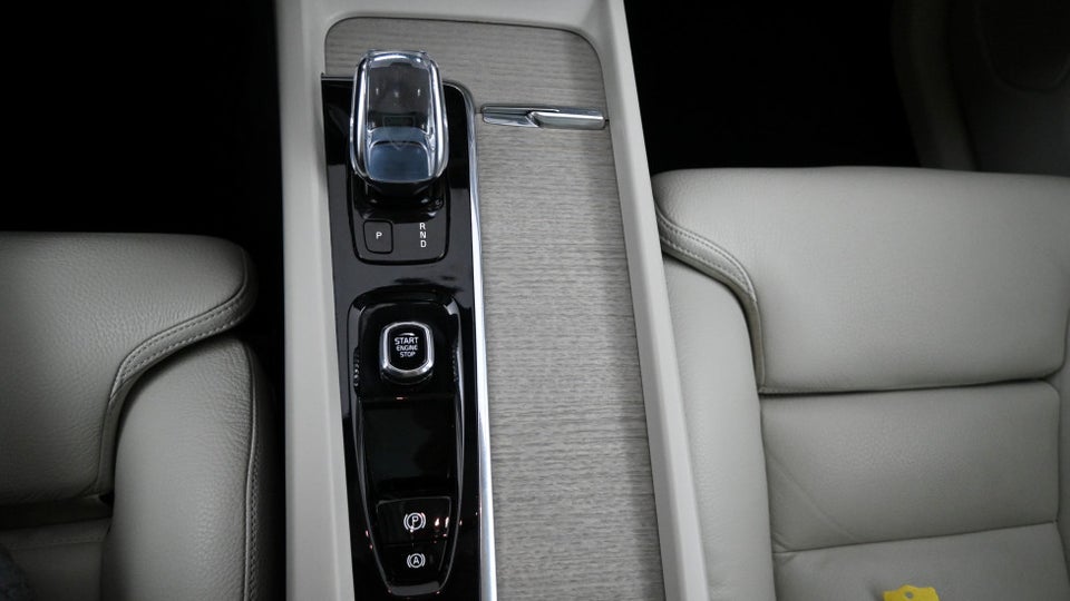 Volvo XC60 2,0 T8 ReCharge Inscription aut. AWD 5d