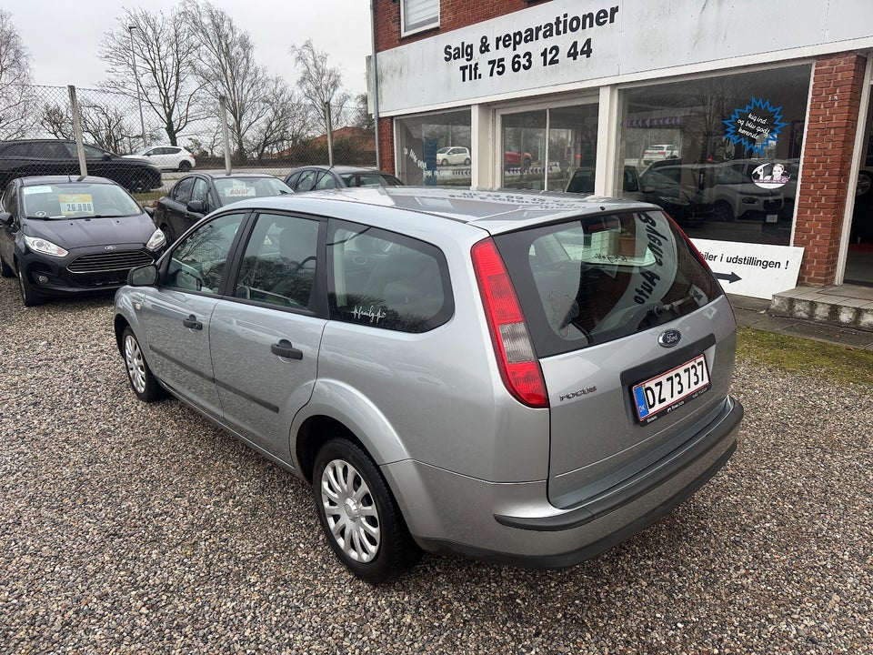 Ford Focus 1,4 Trend stc. 5d