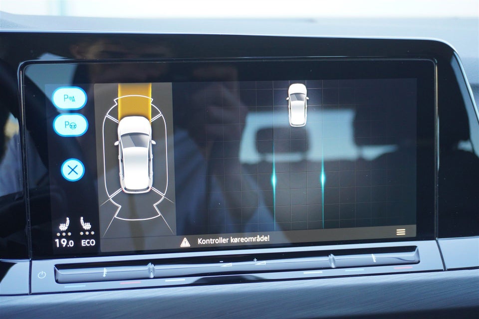 VW Golf VIII 1,4 eHybrid DSG 5d