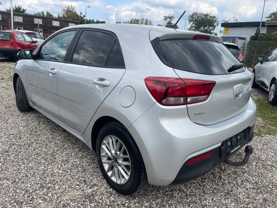 Kia Rio 1,25 MPi Prestige+ 5d