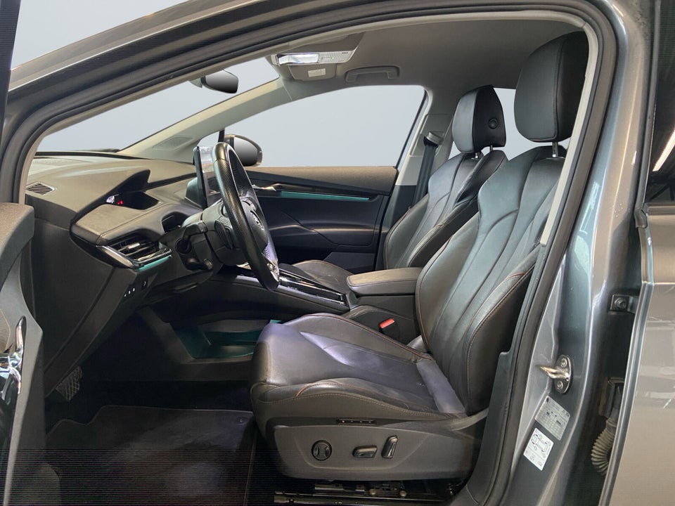 Skoda Enyaq 60 iV Suite 5d