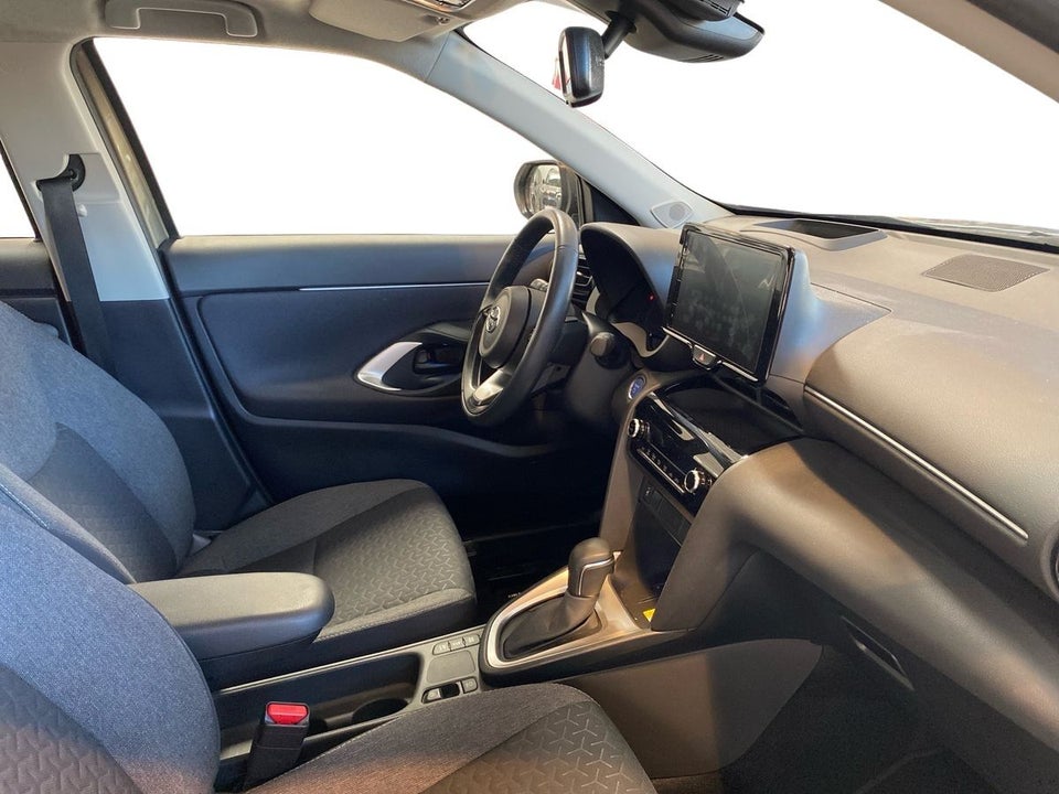 Toyota Yaris Cross 1,5 Hybrid Active Tech e-CVT 5d