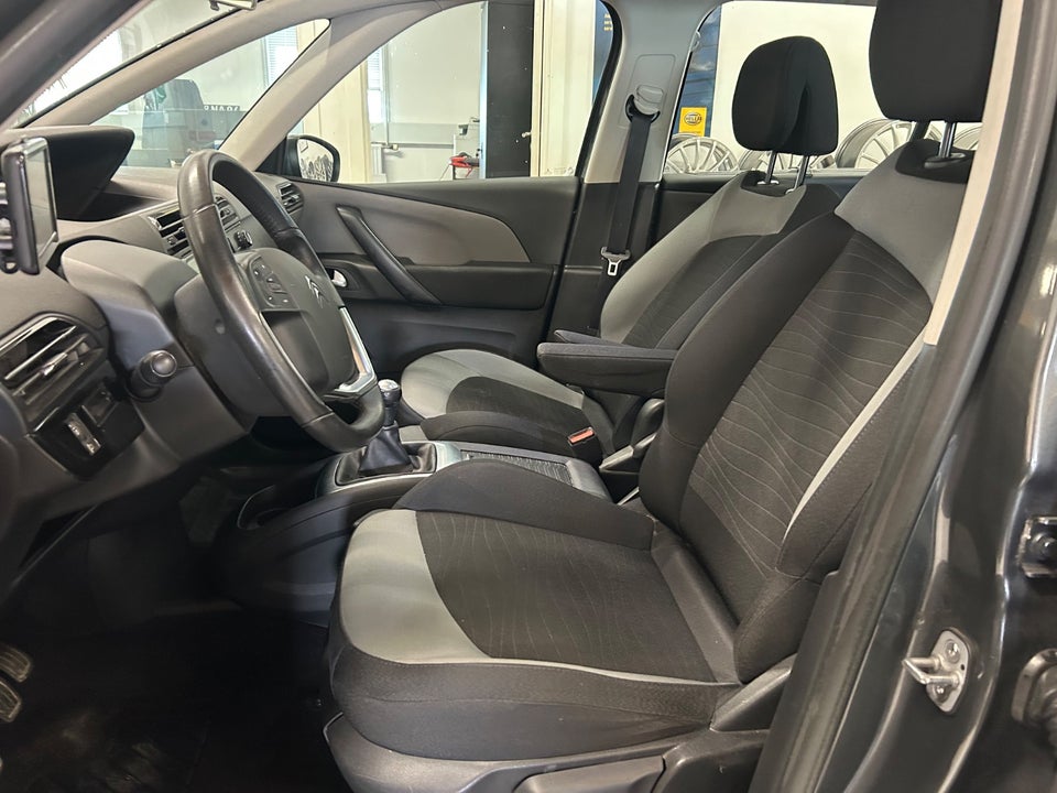 Citroën Grand C4 Picasso 1,6 VTi 120 Seduction 7prs 5d