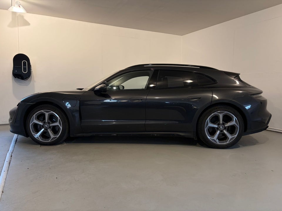 Porsche Taycan 4 Performance+ Cross Turismo 5d