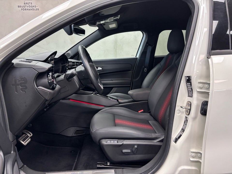 Alfa Romeo Junior Elettrica Speciale 5d