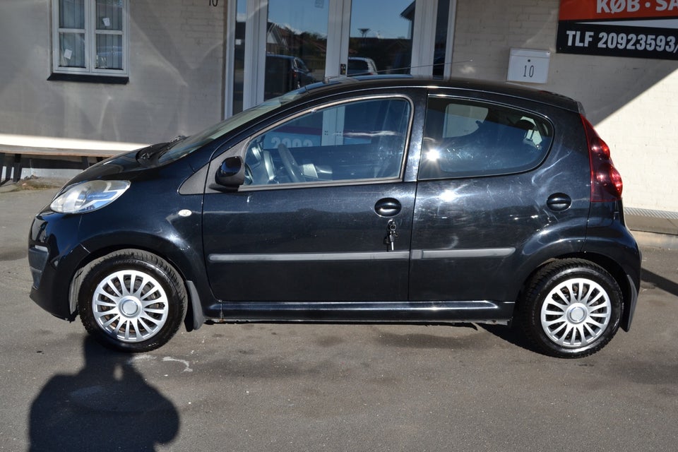 Peugeot 107 1,0 Champion Air 5d