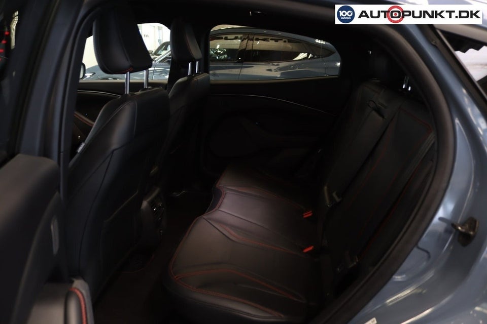 Ford Mustang Mach-E 75 Standard Range AWD 5d