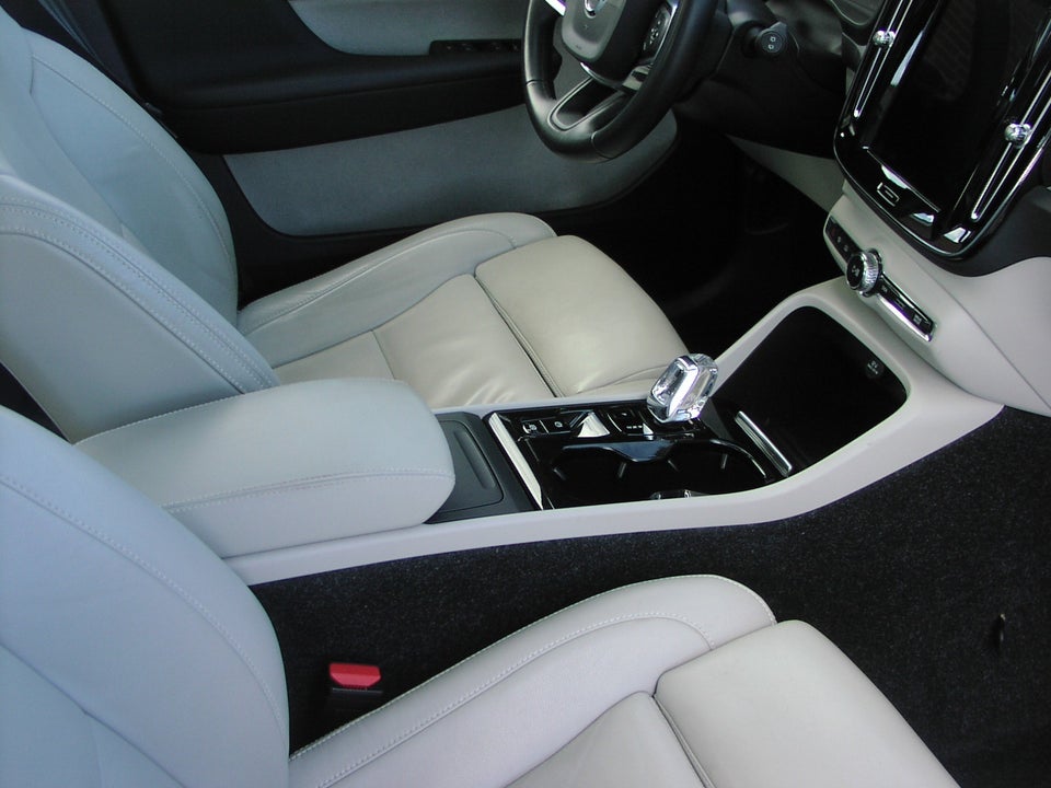 Volvo XC40 2,0 D4 190 Inscription aut. AWD 5d