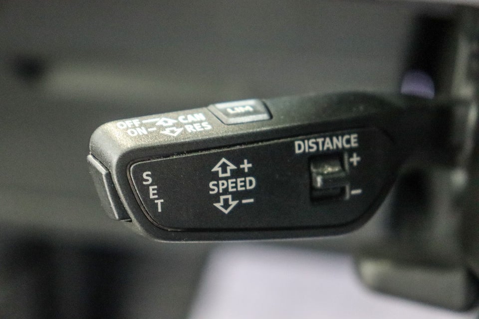 Audi e-tron 55 S-line quattro 5d
