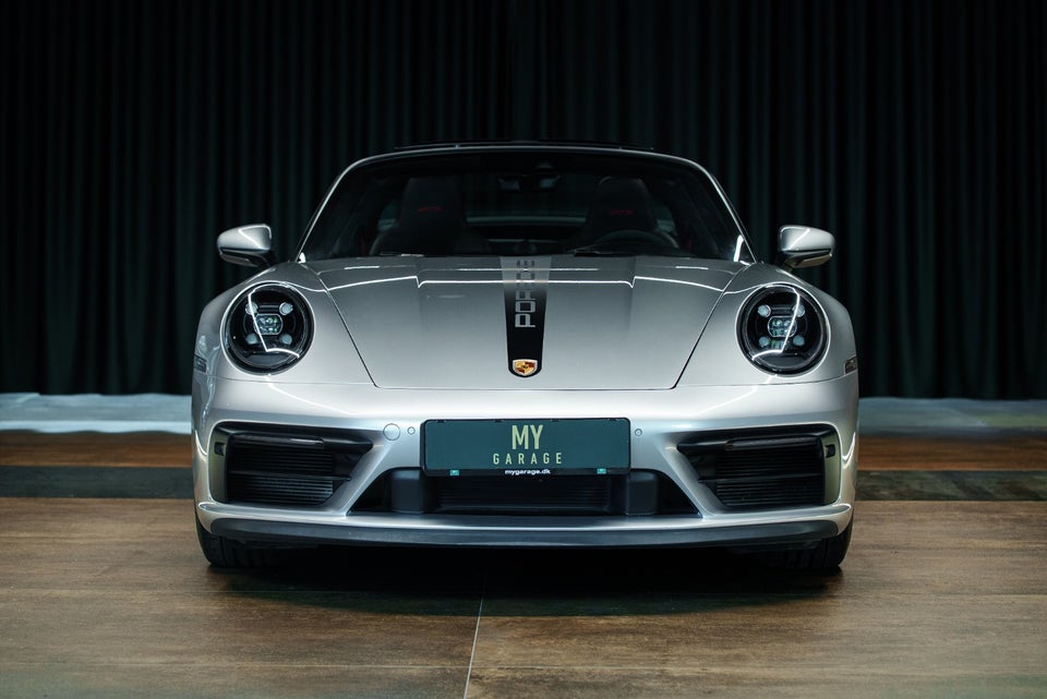 Porsche 911 Targa 4 GTS 3,0 2d