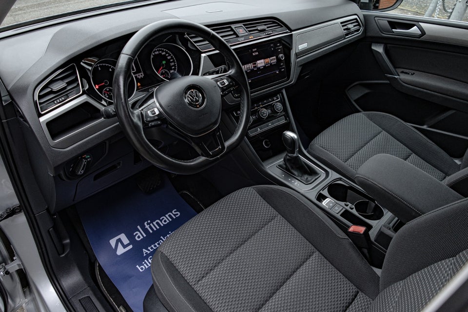 VW Touran 2,0 TDi 150 Comfortline DSG 7prs 5d